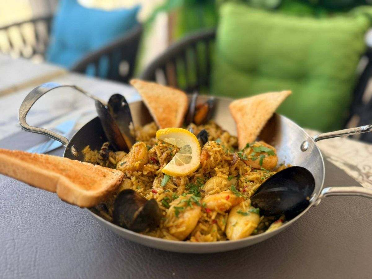 Paella cu Fructe de Mare 